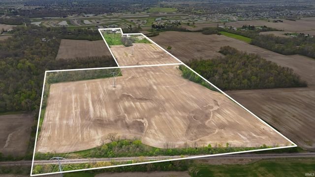 10702 Bass Road, Fort Wayne, IN 46818