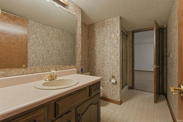 10702 Bass Road, Fort Wayne, IN 46818
