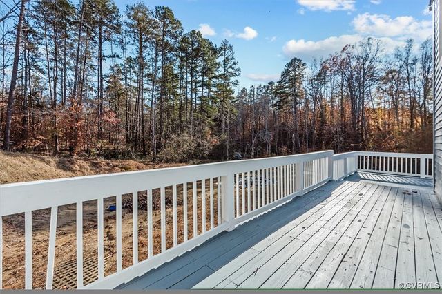 200 Weise Dr, Louisa, VA 23093