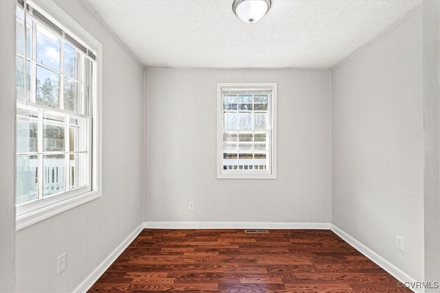 200 Weise Dr, Louisa, VA 23093