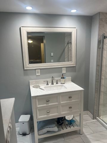 109 Eddywood St, Springfield, MA 01118