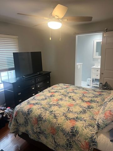 109 Eddywood St, Springfield, MA 01118