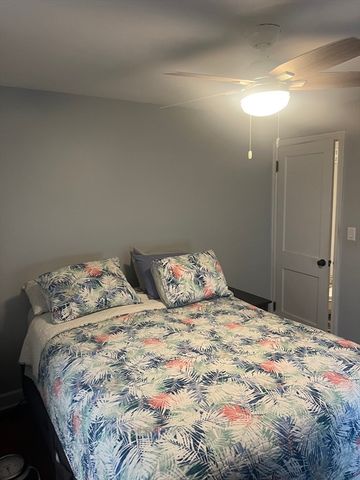 109 Eddywood St, Springfield, MA 01118