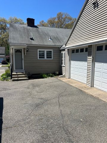 109 Eddywood St, Springfield, MA 01118