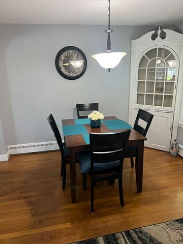 109 Eddywood St, Springfield, MA 01118