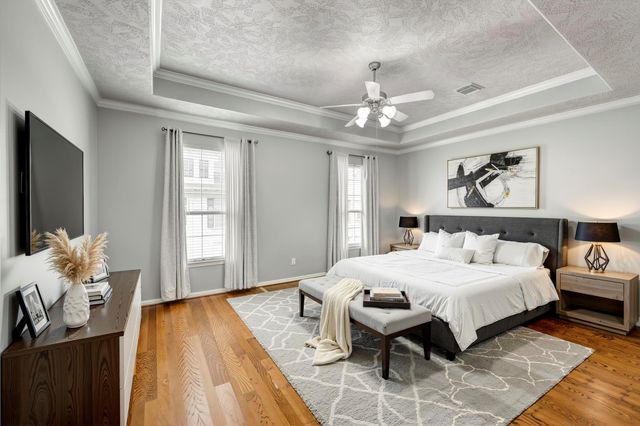 7827 Shady Villa Cove, Houston, TX 77055