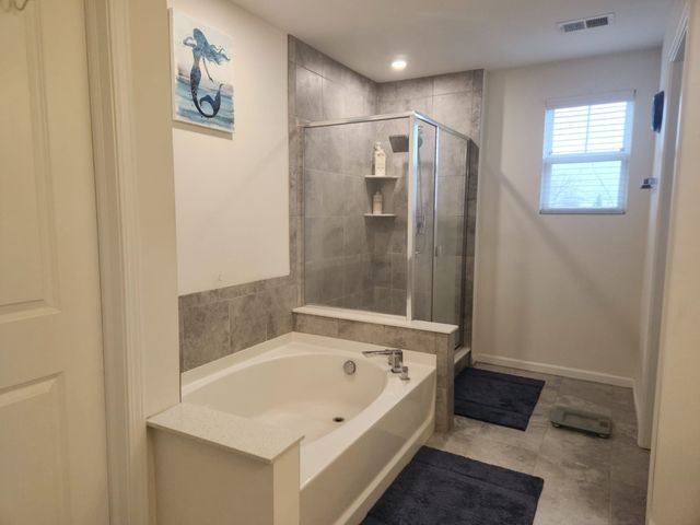 529 Wolverine Drive, Aurora, IL 60502