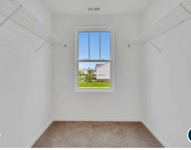 529 Wolverine Drive, Aurora, IL 60502