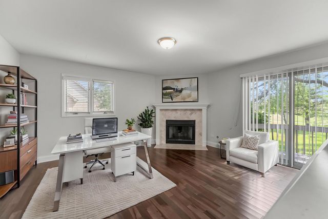 24161 Brancaster Drive, Naperville, IL 60564