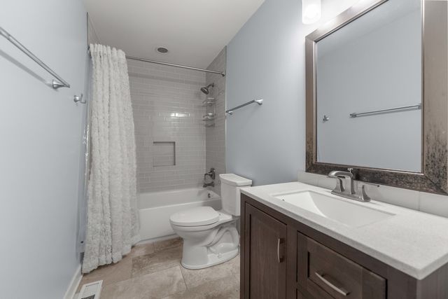 24161 Brancaster Drive, Naperville, IL 60564