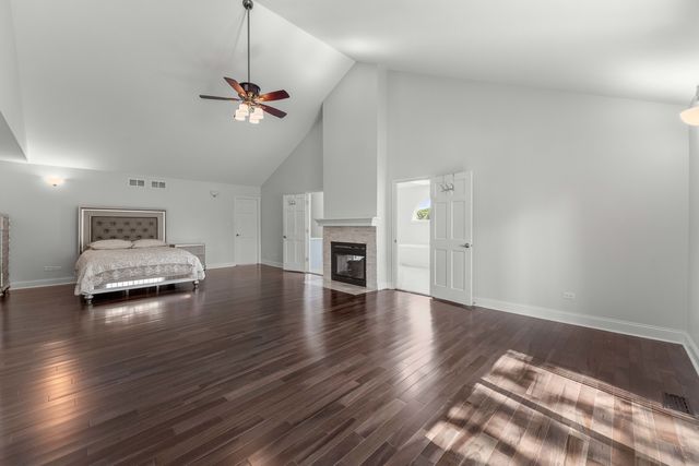 24161 Brancaster Drive, Naperville, IL 60564