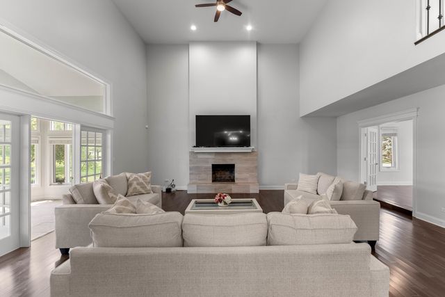 24161 Brancaster Drive, Naperville, IL 60564