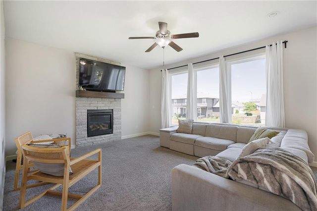 19602 W 198th Street, Spring Hill, KS 66083