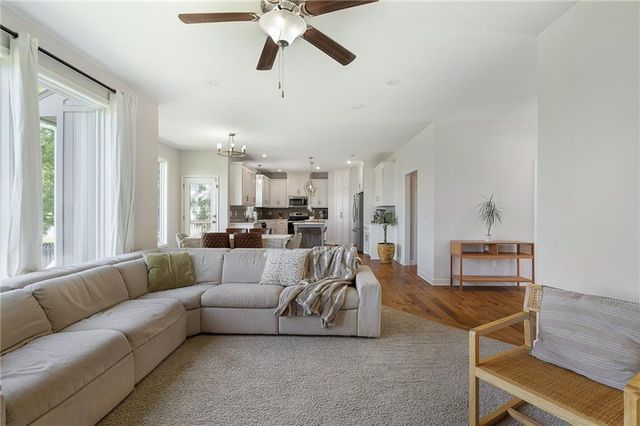 19602 W 198th Street, Spring Hill, KS 66083