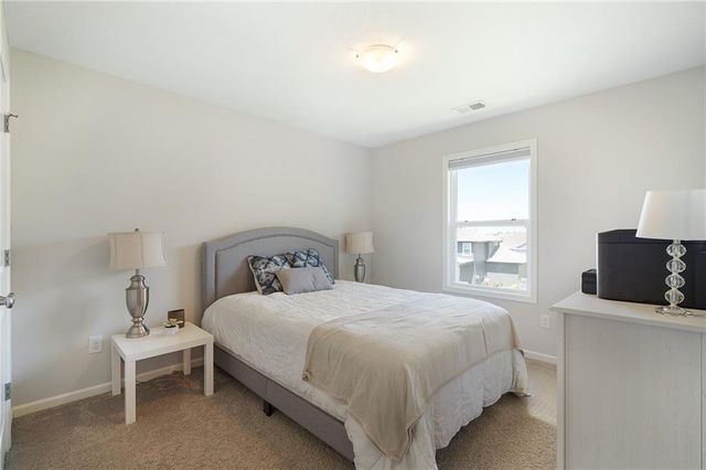 19602 W 198th Street, Spring Hill, KS 66083