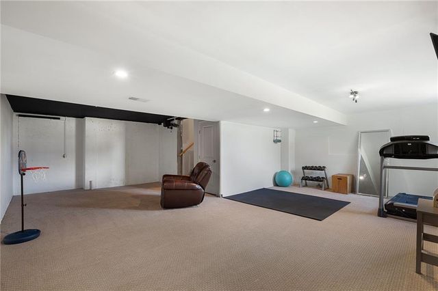 19602 W 198th Street, Spring Hill, KS 66083