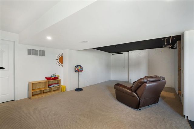 19602 W 198th Street, Spring Hill, KS 66083