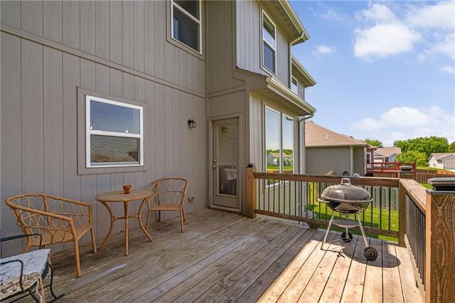 19602 W 198th Street, Spring Hill, KS 66083
