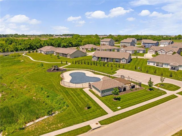 19602 W 198th Street, Spring Hill, KS 66083