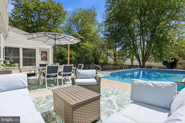 59 CHARLOTTE DR, Churchville, PA 18966