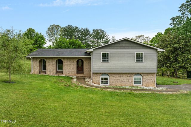 780 Dry Branch Road, Bluff City, TN 37618
