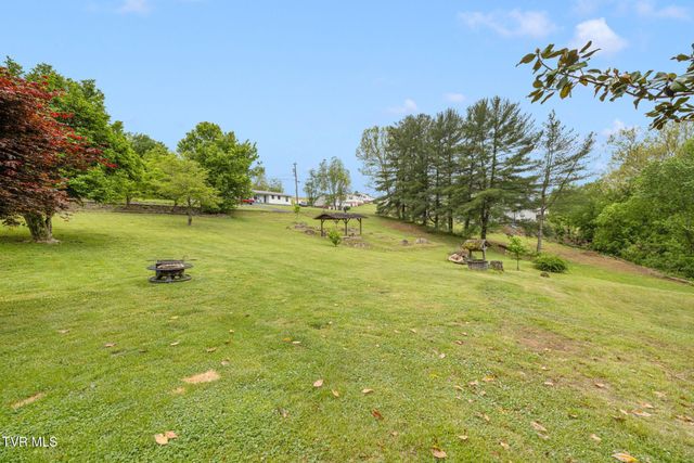 780 Dry Branch Road, Bluff City, TN 37618