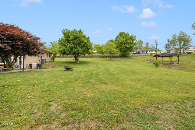 780 Dry Branch Road, Bluff City, TN 37618