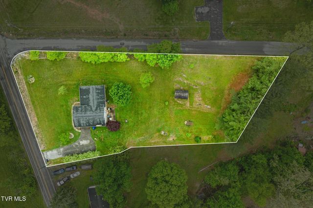780 Dry Branch Road, Bluff City, TN 37618
