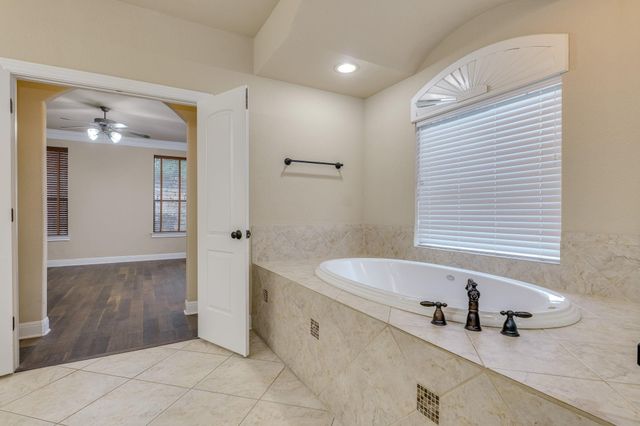 11629 Woodland Hills TRL, Austin, TX 78732
