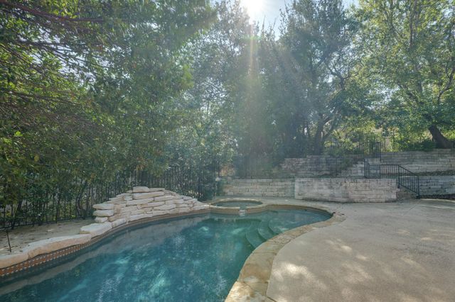 11629 Woodland Hills TRL, Austin, TX 78732