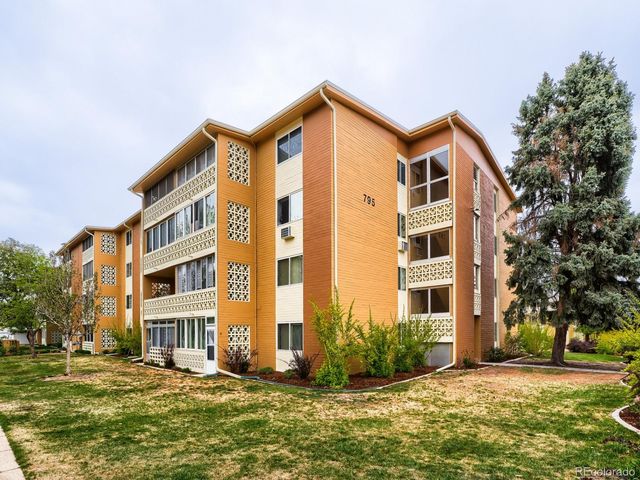 795 S Alton Way 8C, Denver, CO 80247