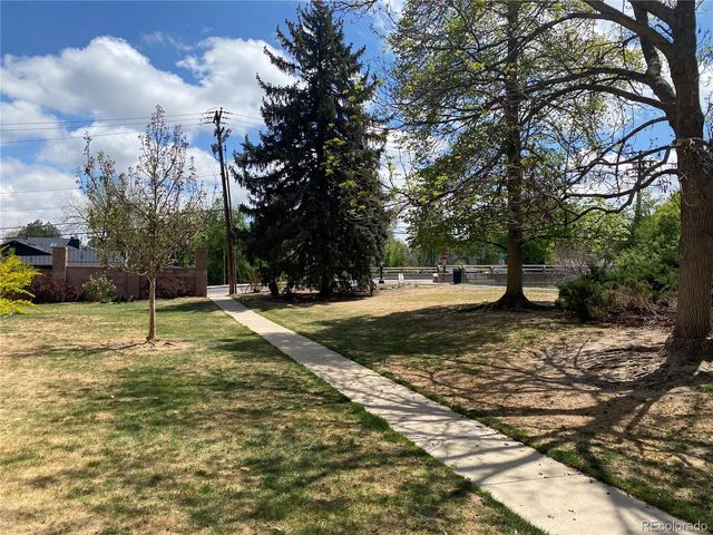 795 S Alton Way 8C, Denver, CO 80247