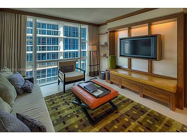 6801 Collins Ave 309, Miami Beach, FL 33141