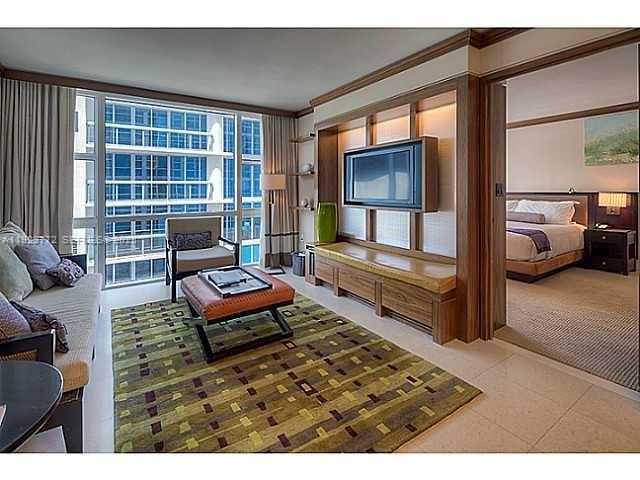 6801 Collins Ave 309, Miami Beach, FL 33141