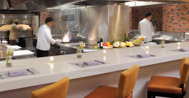 6801 Collins Ave 309, Miami Beach, FL 33141