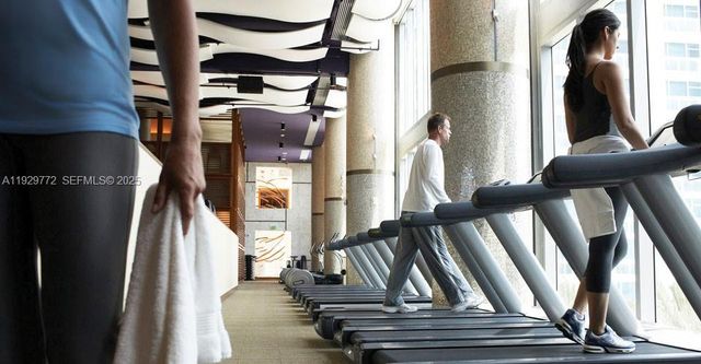 6801 Collins Ave 309, Miami Beach, FL 33141