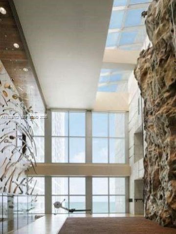 6801 Collins Ave 309, Miami Beach, FL 33141