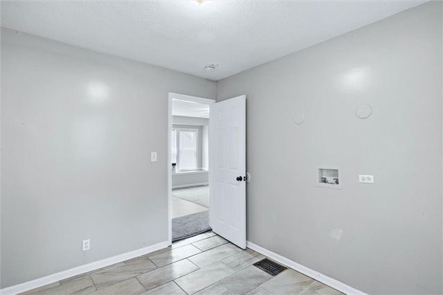 1125 S DODGION Avenue, Independence, MO 64050