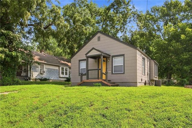 1125 S DODGION Avenue, Independence, MO 64050