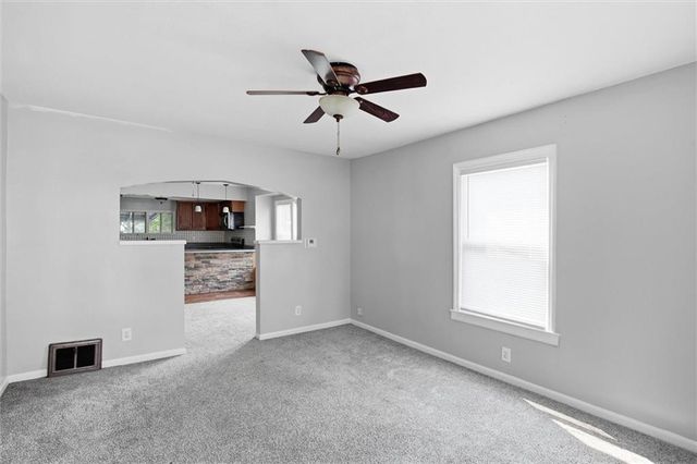 1125 S DODGION Avenue, Independence, MO 64050