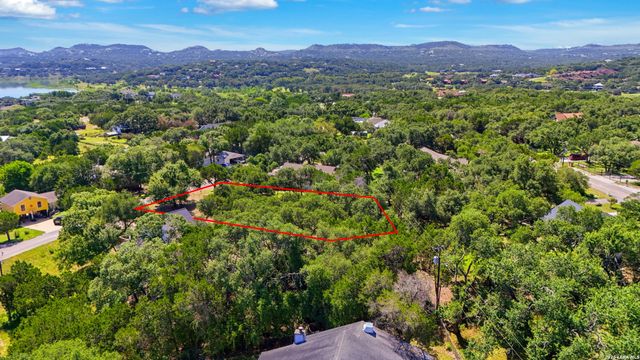 1824 Trail Ridge Dr., Canyon Lake, TX 78133