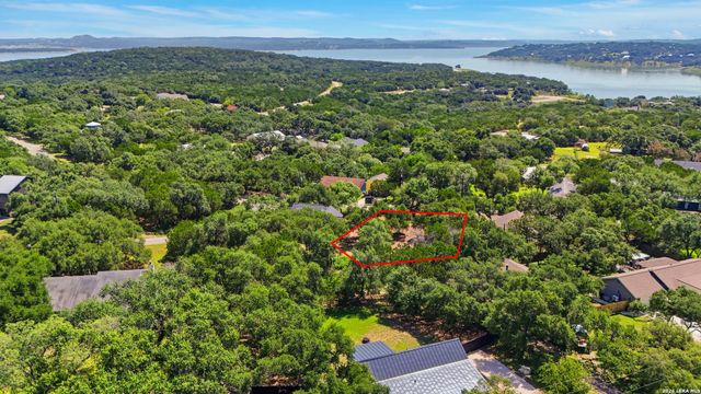 1824 Trail Ridge Dr., Canyon Lake, TX 78133
