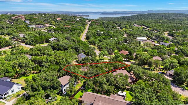1824 Trail Ridge Dr., Canyon Lake, TX 78133