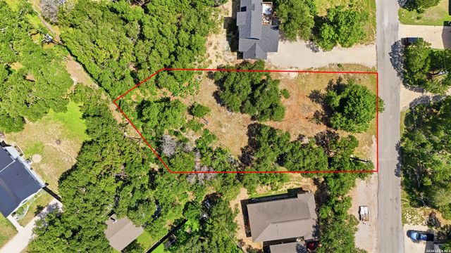 1824 Trail Ridge Dr., Canyon Lake, TX 78133