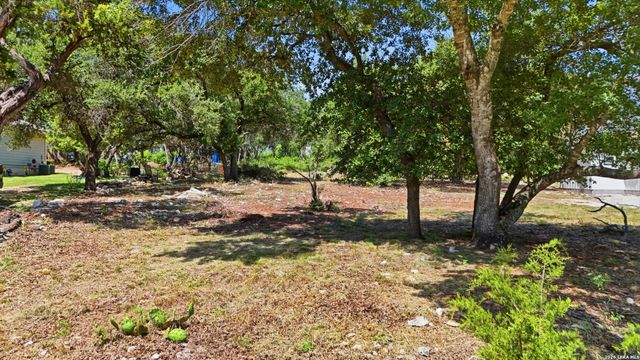 1824 Trail Ridge Dr., Canyon Lake, TX 78133