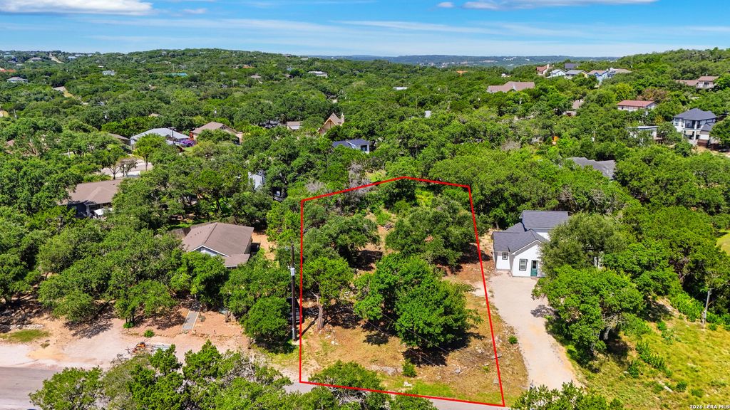 1824 Trail Ridge Dr., Canyon Lake, TX 78133