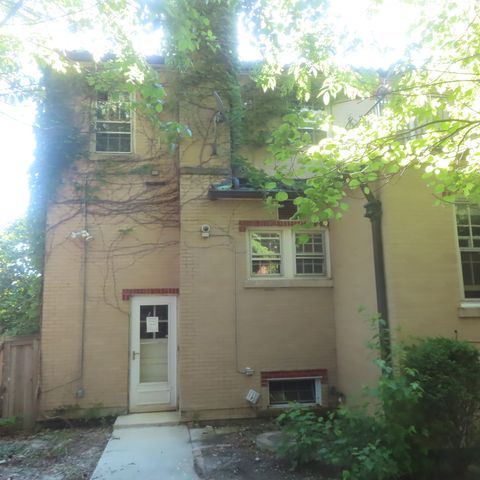 1123 N Oak Park Avenue, Oak Park, IL 60302