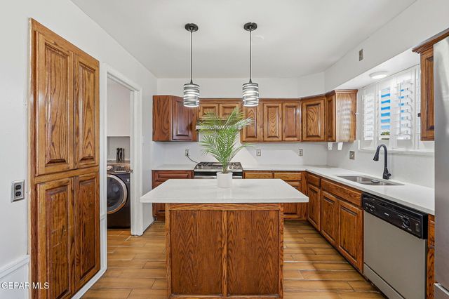 2708 Prestwick Road, El Paso, TX 79925