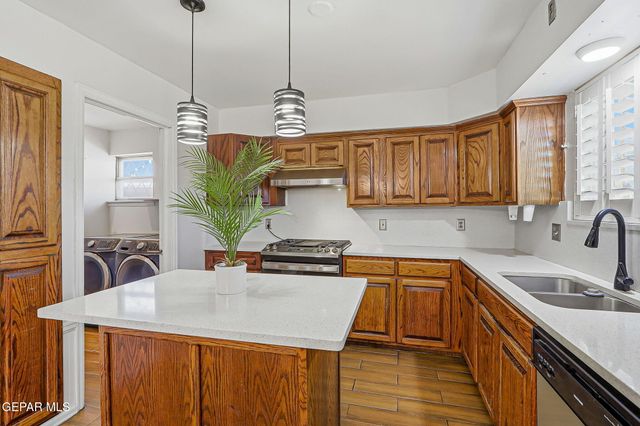 2708 Prestwick Road, El Paso, TX 79925