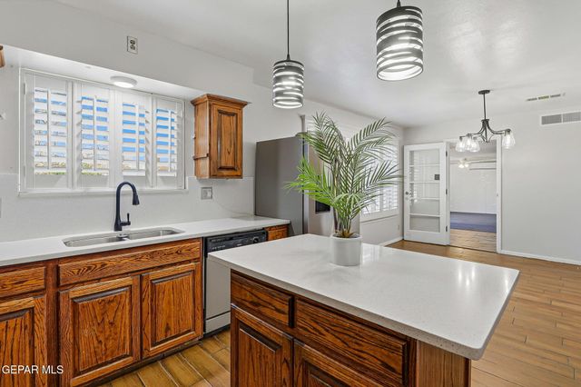 2708 Prestwick Road, El Paso, TX 79925